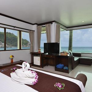 Zimmer mit Kingsize-Bett und mit Strandblick